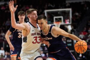 Cựu sinh viên St. Mary’s Luke Barrett khởi nghiệp bóng rổ ở Ba Lan