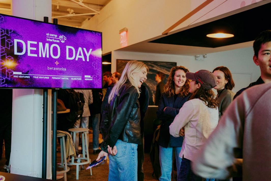 10 Công Ty Mới Ra Lò Từ Chương Trình Trại Khởi Nghiệp Của Betaworks 1 Betaworks Camp Interfaces