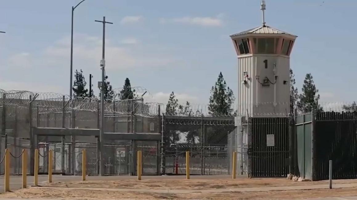 Đặc quyền vào Trung Tâm Cải Huấn Phụ Nữ Central California 1 CCWF