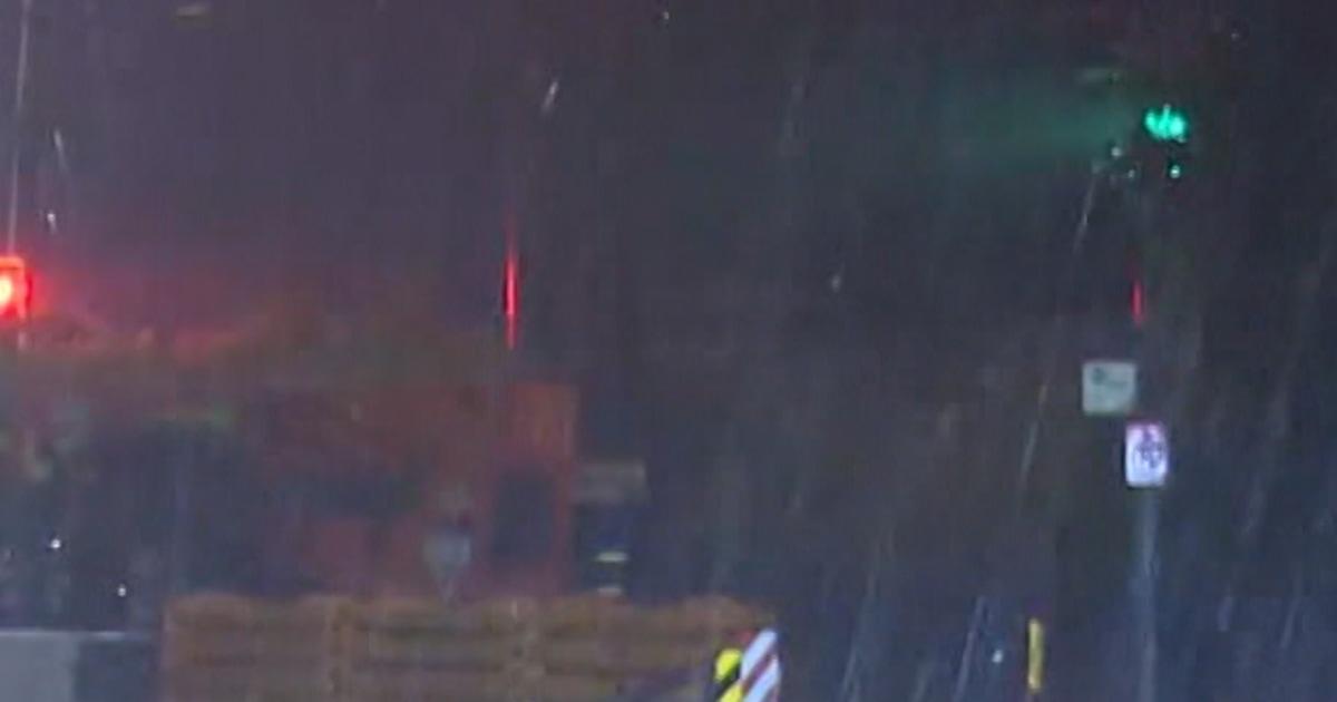 Miền Nam California hứng chịu cơn bão mạnh 1 California Storm Thumb Vert b356m5