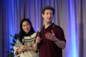 Mark Zuckerberg và Priscilla Chan tập trung vào khoa học để chống dịch bệnh 2 Mark Zuckerberg và Priscilla Chan tập trung vào khoa học để chống dịch bệnh