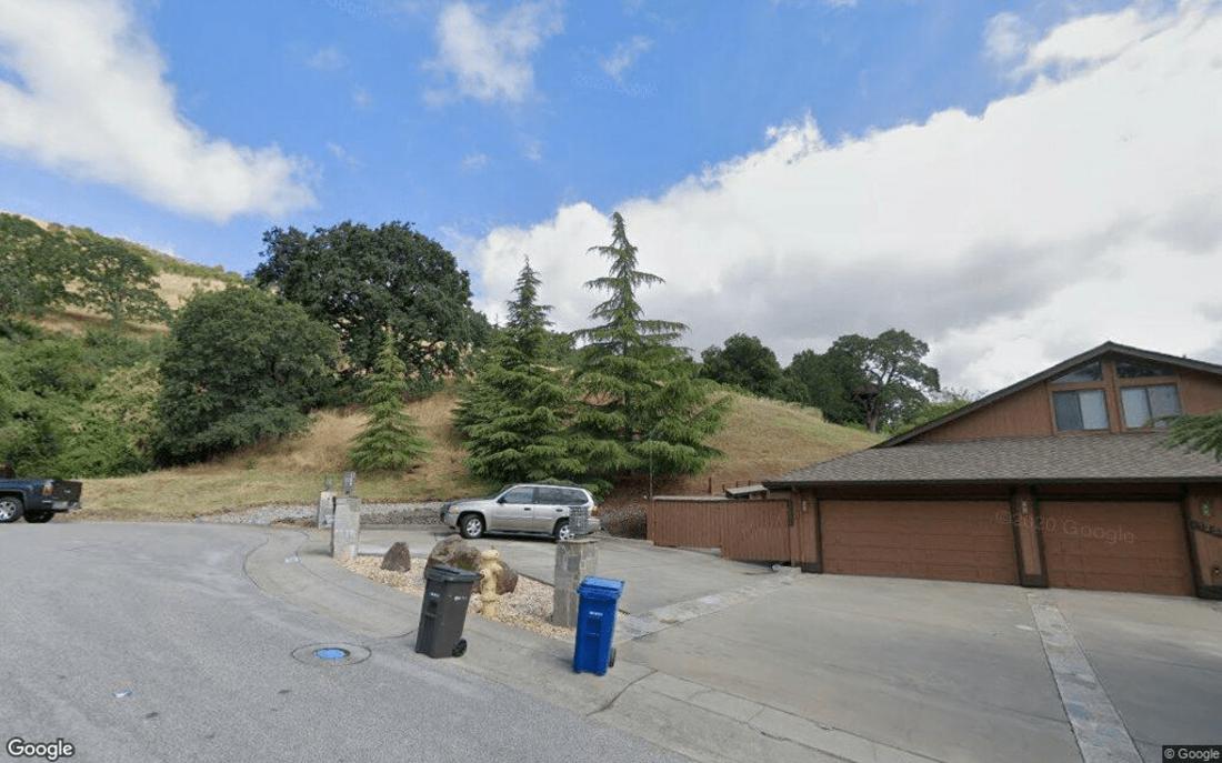 Nhà Rời Tại Saratoga Được Bán Với Giá 3.3 Triệu Đô 1 Detached house sells in Saratoga for 3.3 million