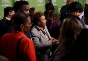 Lãnh đạo địa phương ở Vùng Vịnh cần được bảo vệ trước các mối đe dọa bạo lực 21 Lãnh đạo địa phương ở Vùng Vịnh cần được bảo vệ trước các mối đe dọa bạo lực