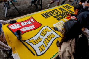 Giáo viên Quận West Contra Costa Chuẩn Bị Đình Công