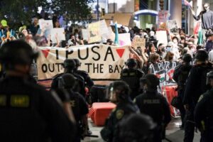 Thư Tòa Soạn: UC Berkeley Đưa Ra An Ninh Quá Ít Cho Sự Kiện Của Đảng Bảo Thủ 19 Thư Tòa Soạn: UC Berkeley Đưa Ra An Ninh Quá Ít Cho Sự Kiện Của Đảng Bảo Thủ