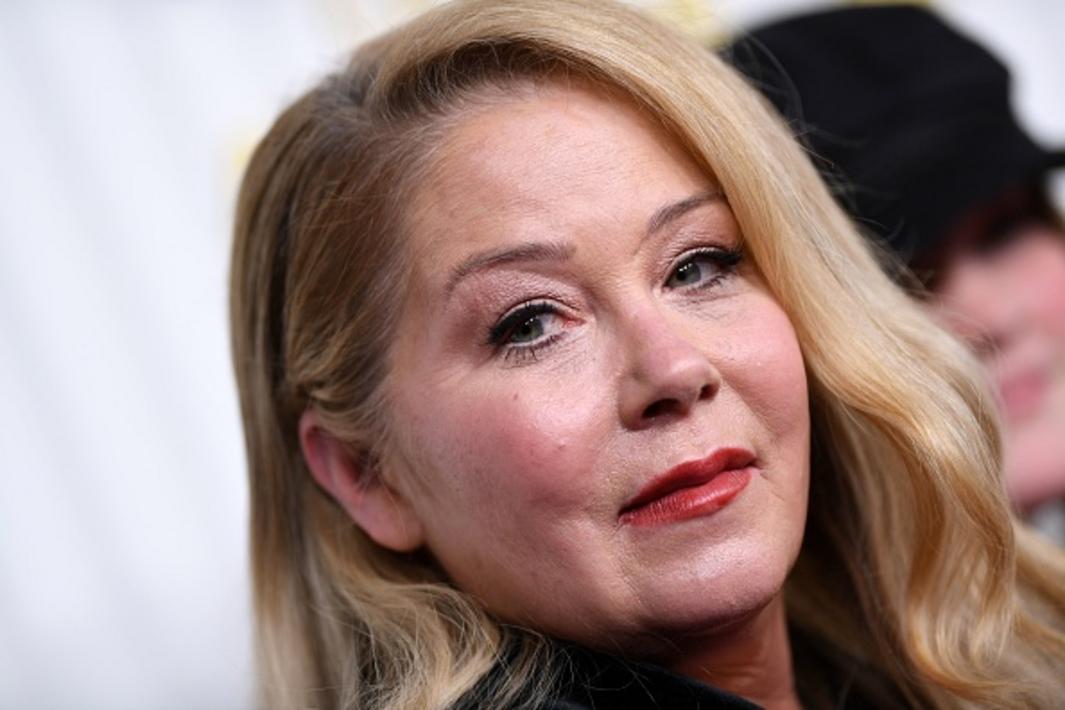 Tử vi ngày 25/11/2025: Christina Applegate, hãy để tầm nhìn dẫn lối 1 GettyImages 1247521044