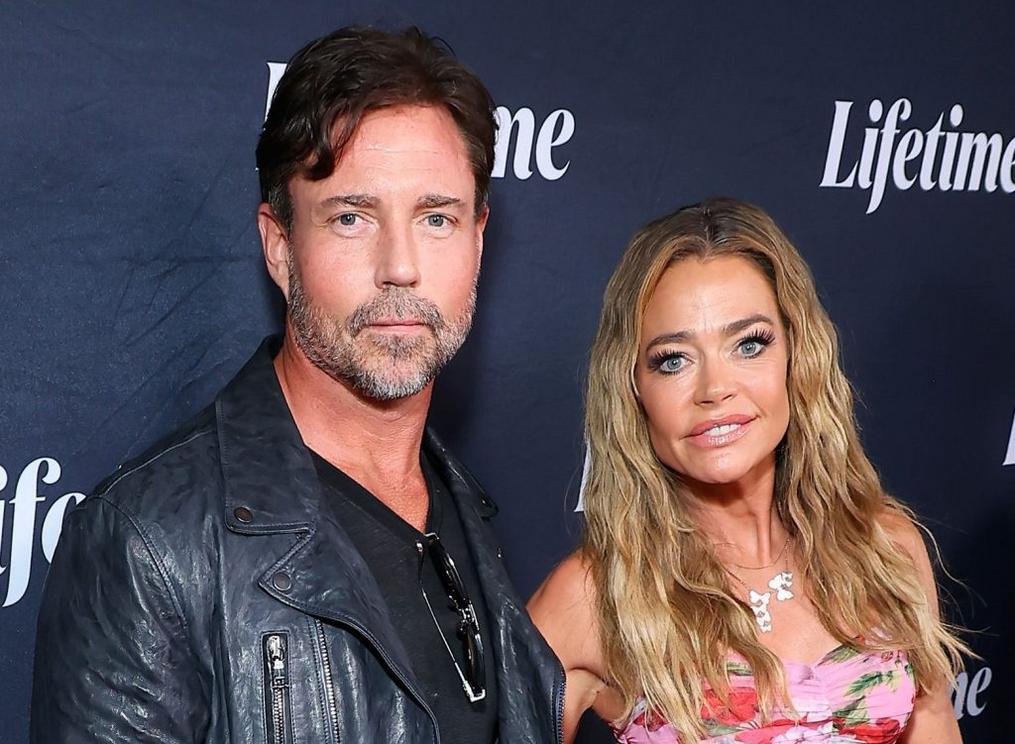 Denise Richards được lệnh bảo vệ vĩnh viễn khỏi chồng cũ Aaron Phypers 1 GettyImages 2165959233 e1762546560281