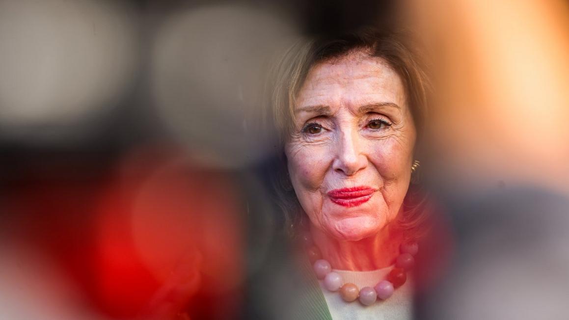Cập nhật: Bà Nancy Pelosi tuyên bố nghỉ hưu; FAA có thể cắt giảm chuyến bay 1 GettyImages 2244391319