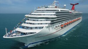 Cuộc giải cứu khẩn cấp trên tàu du lịch Carnival Radiance ngoài khơi Mexico 7 Cuộc giải cứu khẩn cấp trên tàu du lịch Carnival Radiance ngoài khơi Mexico