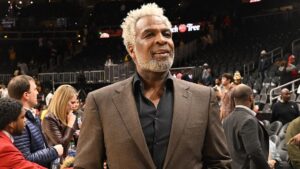 Cựu sao Knicks Charles Oakley phải trả hơn 642.000 đô tiền phí luật sư cho MSG 9 Cựu sao Knicks Charles Oakley phải trả hơn 642.000 đô tiền phí luật sư cho MSG