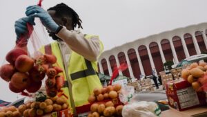 Chính quyền Trump đối mặt hỗn loạn khi giảm trợ cấp thực phẩm 19 Chính quyền Trump đối mặt hỗn loạn khi giảm trợ cấp thực phẩm