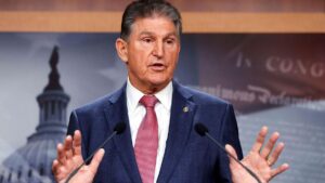 Joe Manchin nói với Jon Stewart lý do Đảng Dân chủ mất phiếu của cử tri lao động 9 Joe Manchin nói với Jon Stewart lý do Đảng Dân chủ mất phiếu của cử tri lao động