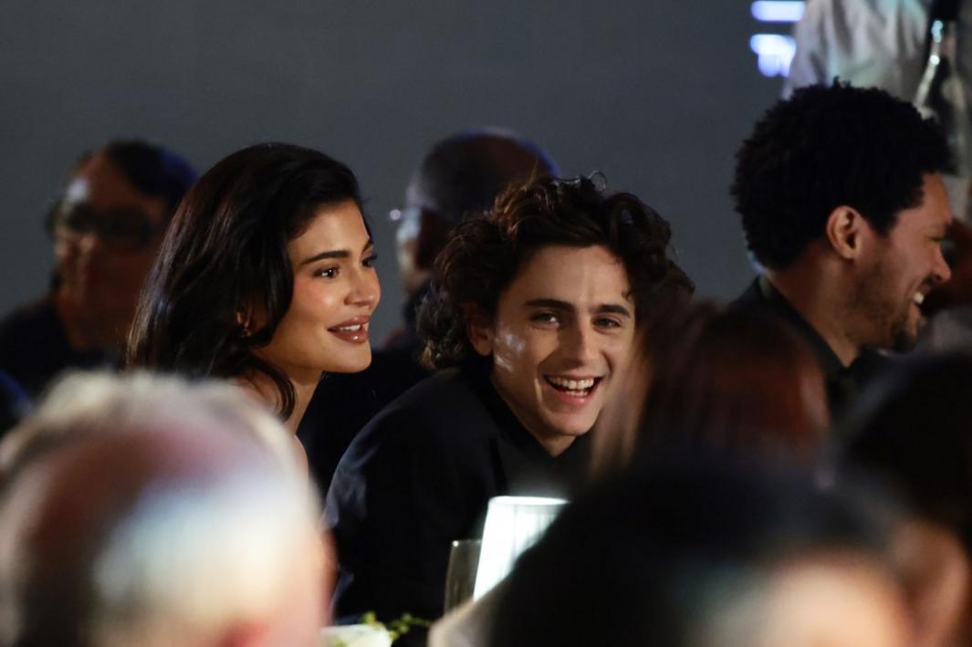 Timothée Chalamet 'chia tay' Kylie Jenner? 1 JennerChalamet