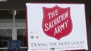 Tổ chức Salvation Army Houston Phân Phát 21,000 Bữa Ăn Miễn Phí 13 Tổ chức Salvation Army Houston Phân Phát 21,000 Bữa Ăn Miễn Phí