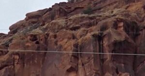 Vận động viên BASE Jump ở Utah được giải cứu khỏi vách núi