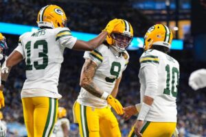 Packers hạ Lions ngày Lễ Tạ Ơn nhờ 4 TDs của Love 13 Packers hạ Lions ngày Lễ Tạ Ơn nhờ 4 TDs của Love