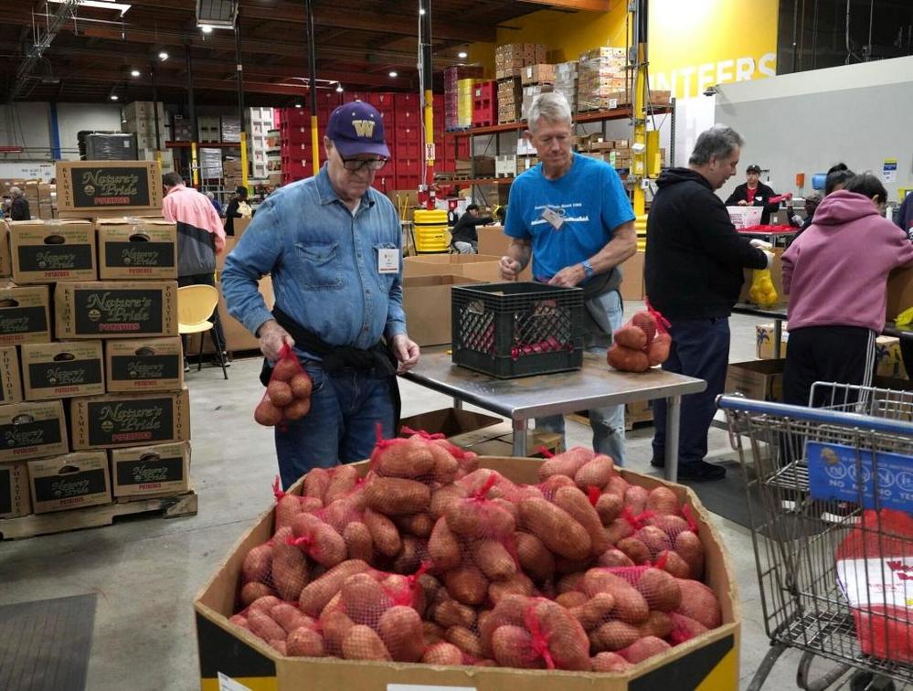 Philanthropy Food Banks 05366