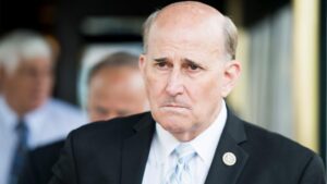 Cựu Dân Biểu Louie Gohmert Chỉ Trích Jack Smith Vì Theo Dõi Hồ Sơ Điện Thoại