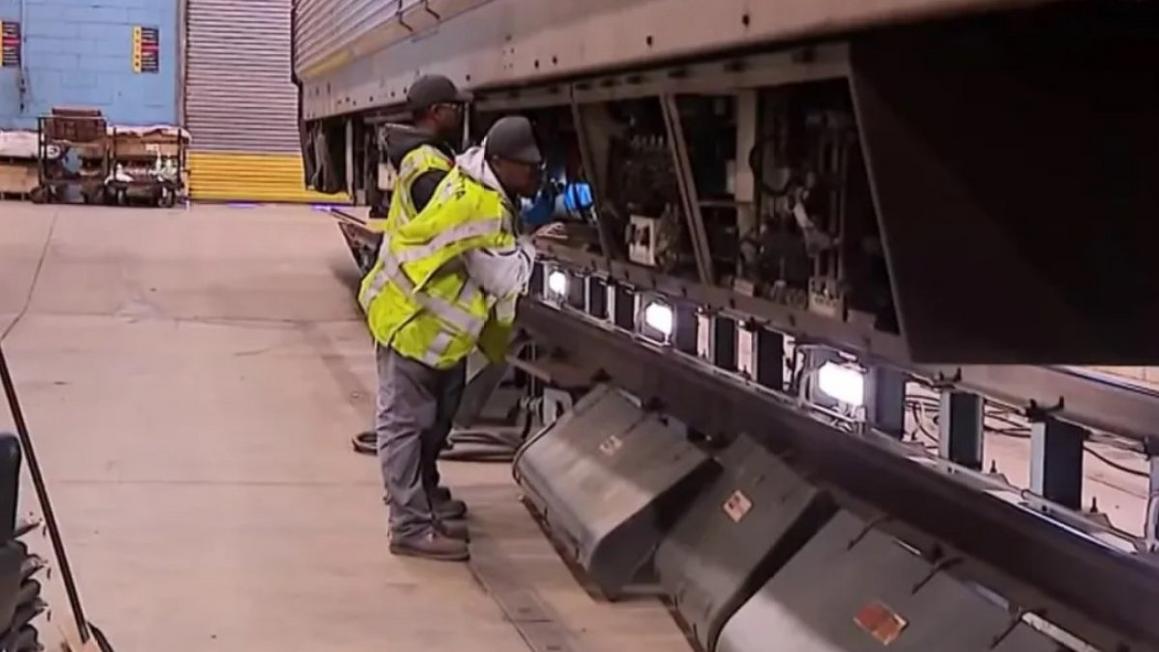 SEPTA Sẽ Thuê Tàu Từ Maryland Để Cải Thiện Dịch Vụ Đường Sắt Khu Vực 1 SEPTA inspections 10 29 25