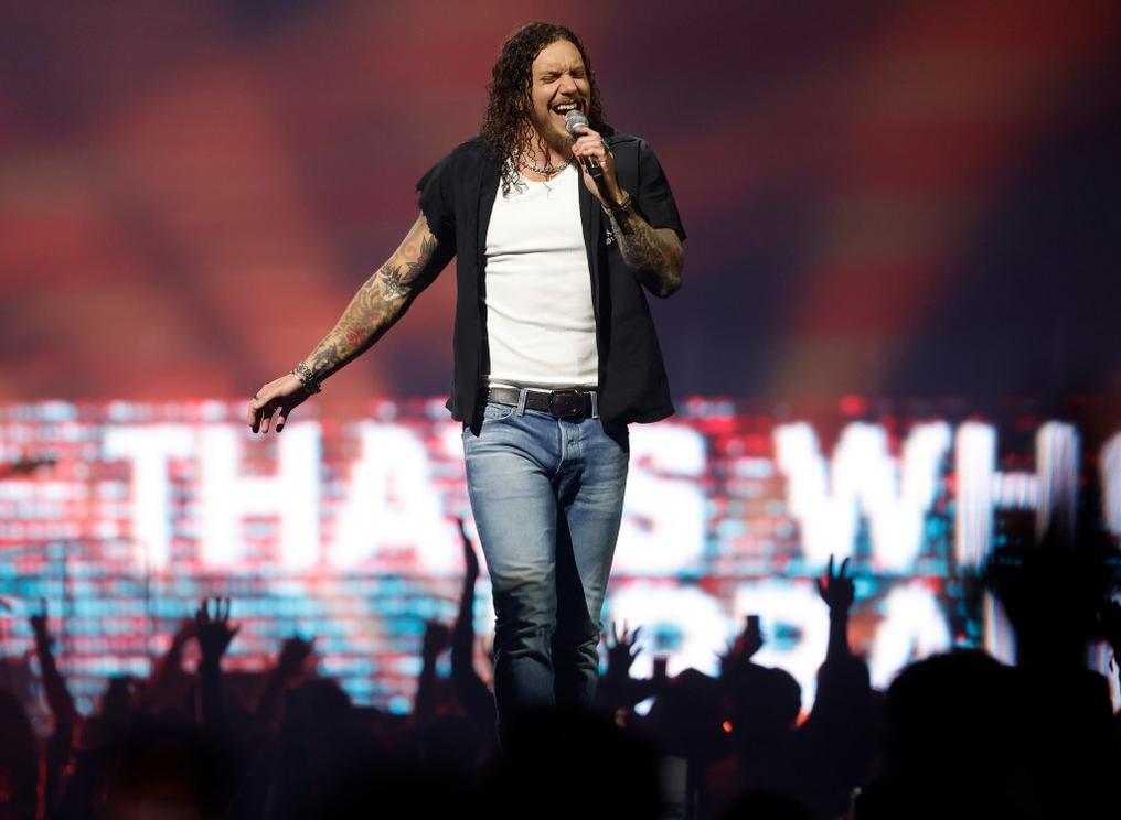 Review: Sao nhạc Christian làm điều khác biệt 1 SJM L BRANDON 1118 7