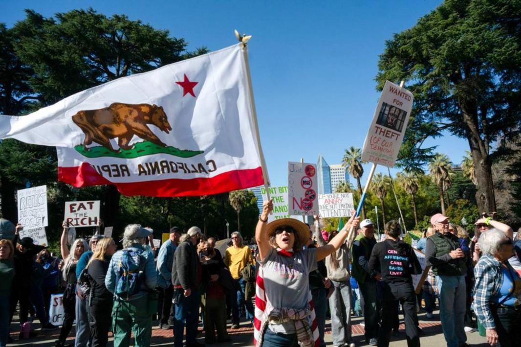 SJM L COL MYERS SACRAMENTO PROTEST PR JPEG