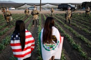 Trẻ em bị trói, bố ráp không lệnh: Đã quá đủ! 2 Trẻ em bị trói, bố ráp không lệnh: Đã quá đủ!