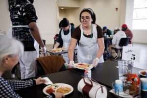 Tranh Cãi Về Quỹ Hỗ Trợ Thực Phẩm SNAP: Một Quận Vùng Vịnh Có Kế Hoạch 21 Triệu Đô. 6 Tranh Cãi Về Quỹ Hỗ Trợ Thực Phẩm SNAP: Một Quận Vùng Vịnh Có Kế Hoạch 21 Triệu Đô.