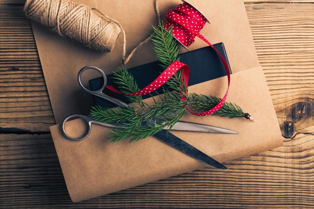 Quà tặng vùng Vịnh cho mùa lễ 2025 1 SJM L GIFTGUIDE 1123 23