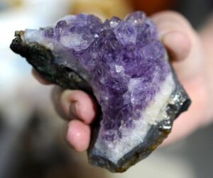 Lễ hội Contra Costa: Nơi Trưng Bày Lộng Lẫy Đá Quý và Khoáng Vật 11 Lễ hội Contra Costa: Nơi Trưng Bày Lộng Lẫy Đá Quý và Khoáng Vật