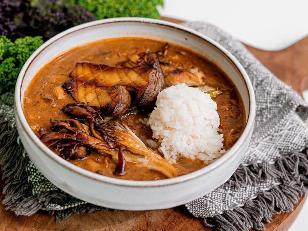 SJM L GUMBOSOCIAL 01