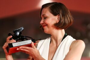 Tử vi ngày 16 tháng 11 năm 2025: Nỗ lực của bạn sẽ được đền đáp 10 Tử vi ngày 16 tháng 11 năm 2025: Nỗ lực của bạn sẽ được đền đáp