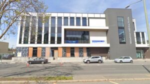 Tòa nhà văn phòng ở Oakland bị ngân hàng tịch thu, dấu hiệu suy thoái thị trường 3 Tòa nhà văn phòng ở Oakland bị ngân hàng tịch thu, dấu hiệu suy thoái thị trường