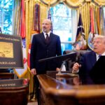 Tăng phí visa H-1B của chính quyền Trump sẽ bóp nghẹt đổi mới 37 Tăng phí visa H-1B của chính quyền Trump sẽ bóp nghẹt đổi mới