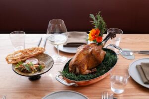 Cafe Vivant: Nhà hàng rượu vang hảo hạng và gà độc đáo mở cửa tại Menlo Park 3 Cafe Vivant: Nhà hàng rượu vang hảo hạng và gà độc đáo mở cửa tại Menlo Park