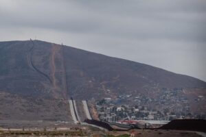 Chính sách di trú của Tổng Thống Donald Trump gợi nhớ thập niên 1920 8 Chính sách di trú của Tổng Thống Donald Trump gợi nhớ thập niên 1920