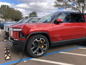 Rivian, Volkswagen tính bán công nghệ xe điện cho hãng khác 20 Rivian, Volkswagen tính bán công nghệ xe điện cho hãng khác