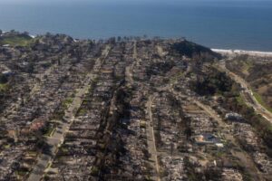 Bảo hiểm California sẽ thu phí chủ nhà để chi trả kế hoạch FAIR sau vụ cháy rừng ở Los Angeles 9 Bảo hiểm California sẽ thu phí chủ nhà để chi trả kế hoạch FAIR sau vụ cháy rừng ở Los Angeles