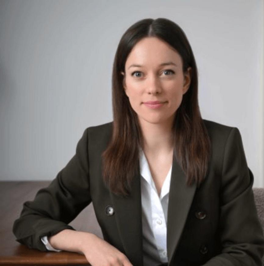 Emm huy động $9 triệu tài trợ để phát triển cốc nguyệt san thông minh đầu tiên 1 Screenshot 2025 11 18 at 9.14.54 PM