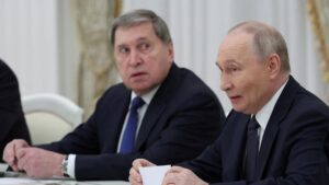 Tổng Thống Donald Trump: Đàm phán với Nga về hòa bình Ukraine là ‘chuyện thường tình’