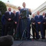 Tòa án chặn quy định mới về bằng lái xe tải cho di dân