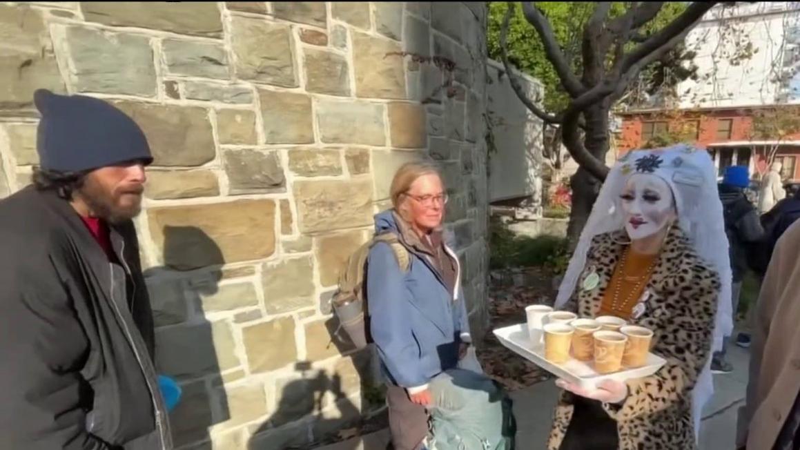 Volunteers provide free meals to San Franciscans in need for Thanksgiving