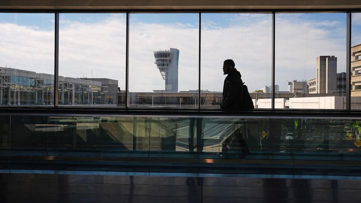 Cục Quản lý Hàng không Liên bang Giảm Chuyến Bay do Ngưng Trệ Chính Phủ 1 a4c8d520 76f4 4551 99d1