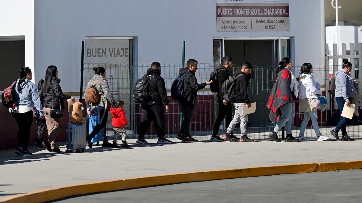 Di Dân Có Bệnh Lý Có Thể Bị Từ Chối Visa Theo Hướng Dẫn Mới Của Chính Quyền Tổng Thống Donald Trump 1 asylum seekers gty jef