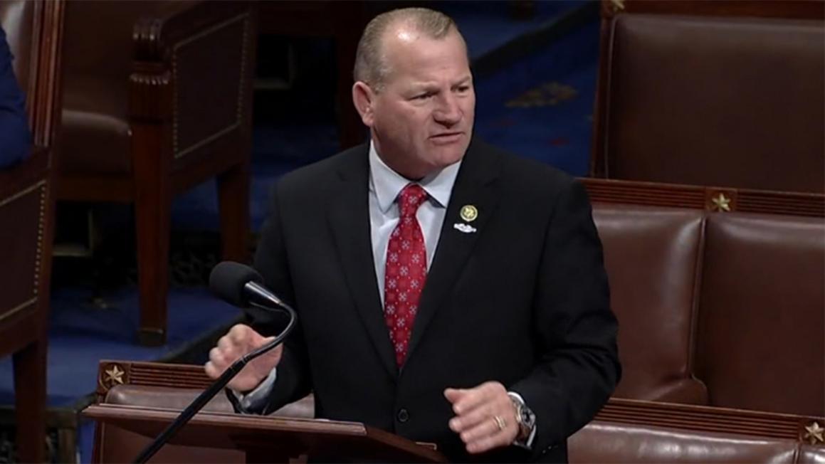 Nghị Sĩ Troy Nehls Không Tái Tranh Cử, Ủng Hộ Em Song Sinh