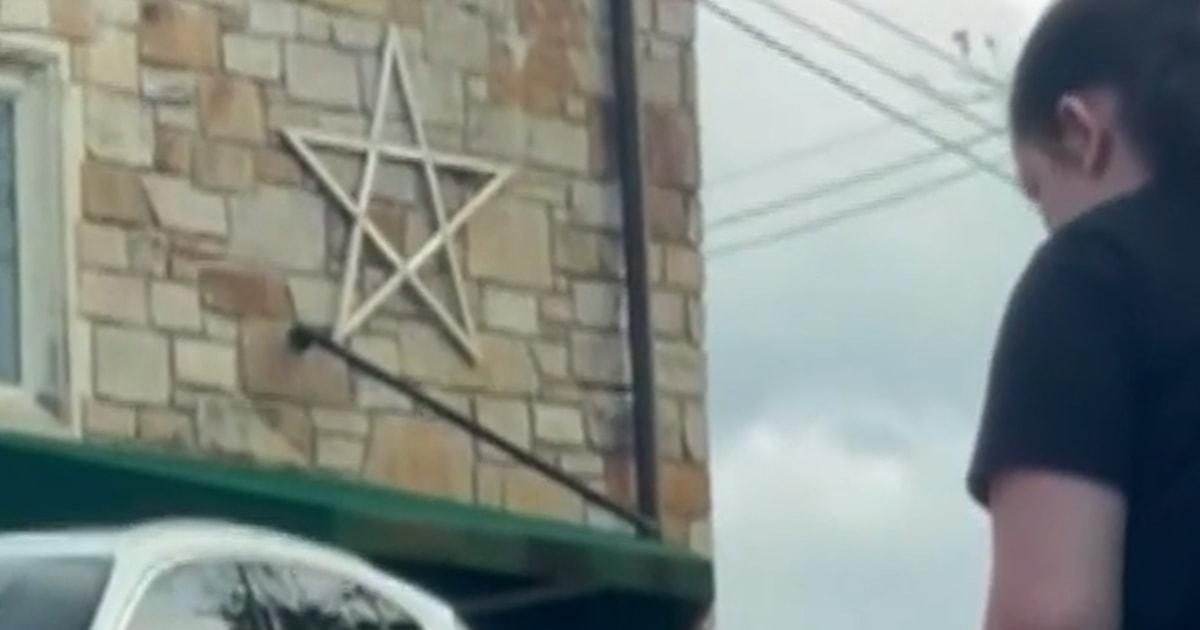 Cảnh báo: Đừng cho gấu ăn ở Tennessee! 1 bear thumb htob48