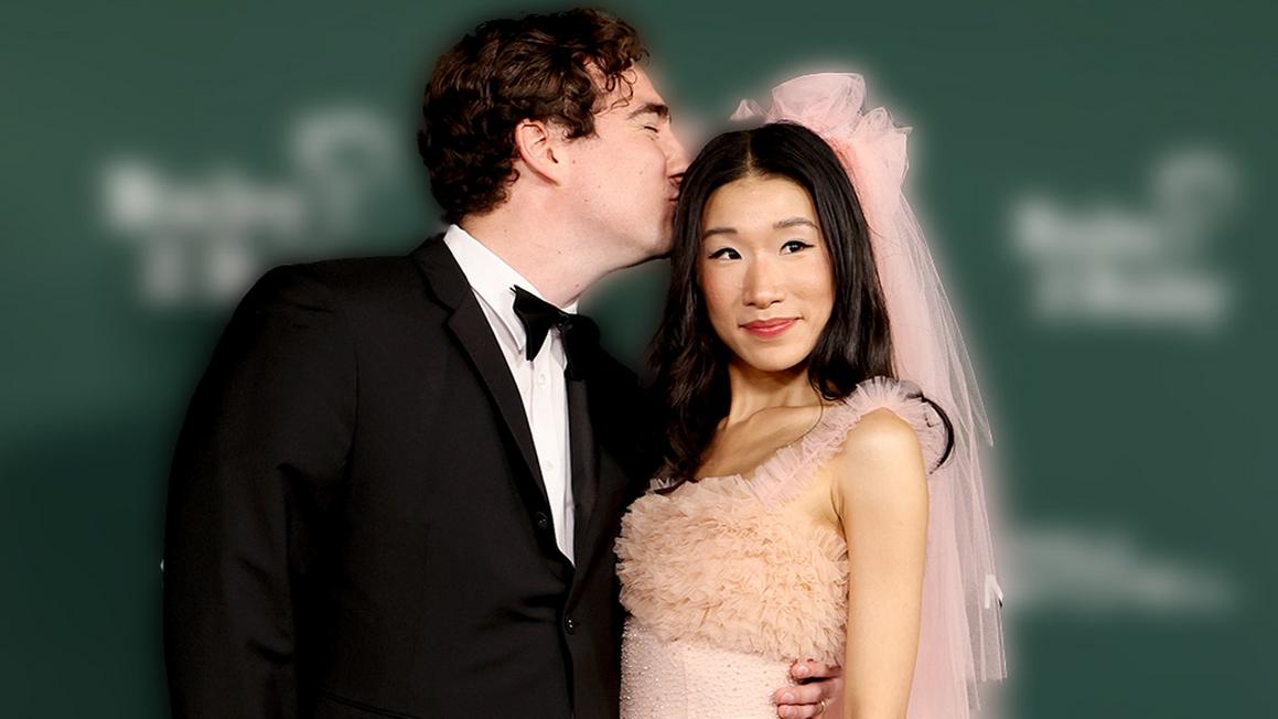 Ngôi sao TikTok giàu có từ chối chia sẻ chi phí với chồng, cho rằng 'khoảng cách thu nhập giới' khiến bình đẳng tài chính bất khả thi 1 becca bloom zoomed in