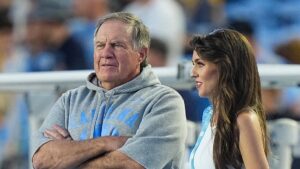 Cựu sao Patriots Asante Samuel gọi HLV Bill Belichick là 'kẻ đạo đức giả' 9 Cựu sao Patriots Asante Samuel gọi HLV Bill Belichick là ‘kẻ đạo đức giả’