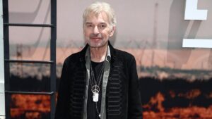 Billy Bob Thornton chỉ trích giới sao Hollywood mang chính trị vào các lễ trao giải 11 Billy Bob Thornton chỉ trích giới sao Hollywood mang chính trị vào các lễ trao giải