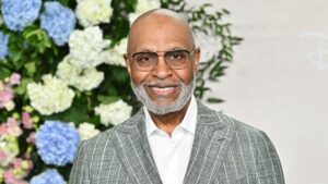 Ngôi Sao 'Grey's Anatomy' James Pickens Jr. Được Chẩn Đoán Ung Thư Tiền Liệt Tuyến 4 Ngôi Sao ‘Grey’s Anatomy’ James Pickens Jr. Được Chẩn Đoán Ung Thư Tiền Liệt Tuyến