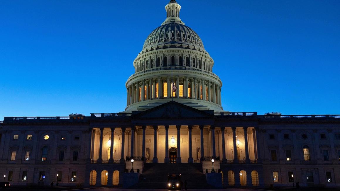 Hạ Viện Mỹ Bắt Đầu Thảo Luận về Dự Luật Ngân Sách, Chờ Phiếu Bầu 1 capitol 02 ap jef